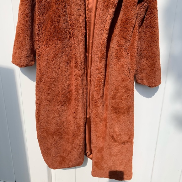 Long Fur Coat - Picture 15 of 15